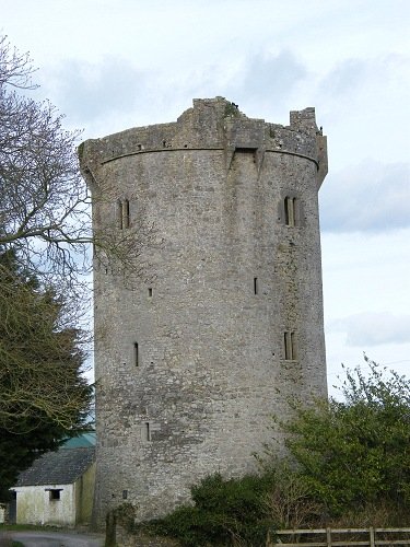 Ballynahow Castle