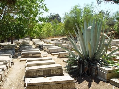 sheikh badr cemetery jerozolima