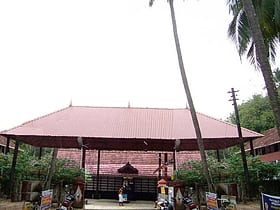 Velloor Perunthatta Siva Temple