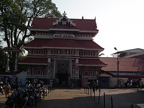 templo paramekkavu bagavathi distrito de thrissur