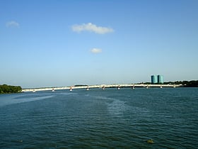 mattancherry bridge cochin