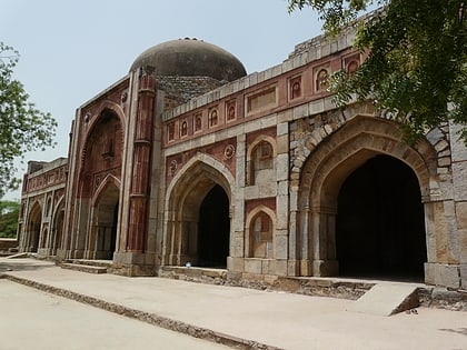 jamali kamali mosque and tomb new delhi