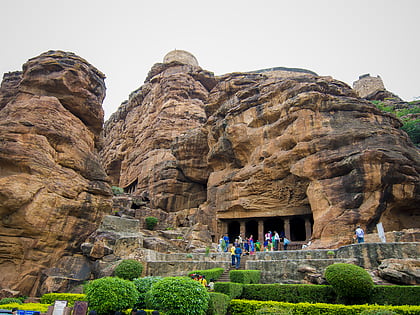 badami cave temples