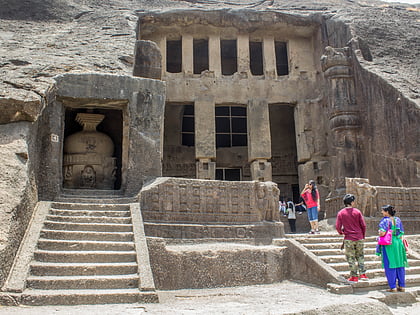 grottes de kanheri bombay