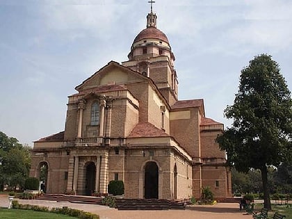 cathedral church of the redemption nueva delhi