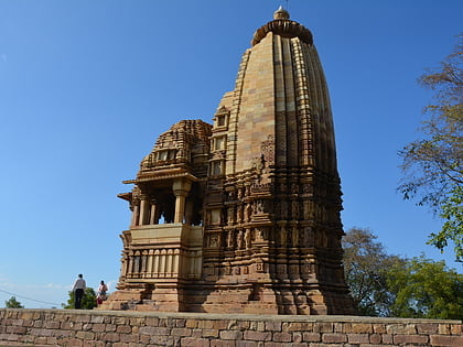 temple de chaturbhuj khajuraho