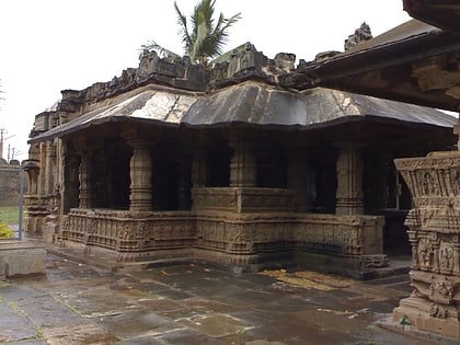 trikuteshwara temple