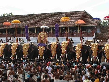 sree poornathrayeesa temple kochi