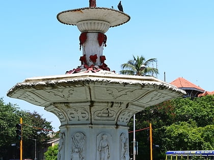 wellington fountain mumbai