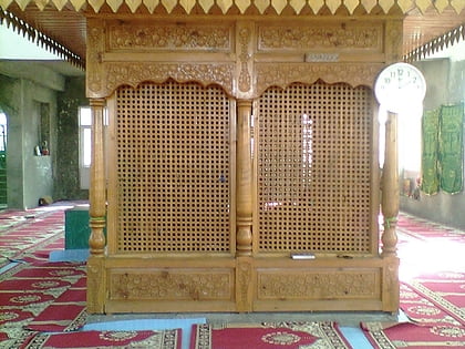 tomb of shams ud din araqi bijbehara