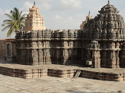 lakshminarasimha temple nuggehalli