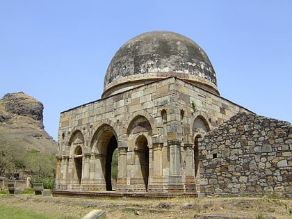 sakar khan mausoleum parc archeologique de champaner pavagadh