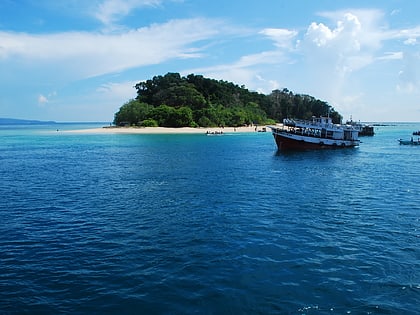mahatma gandhi marine national park baratang island