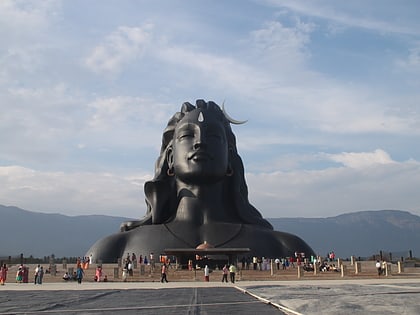 adiyogi shiva statue