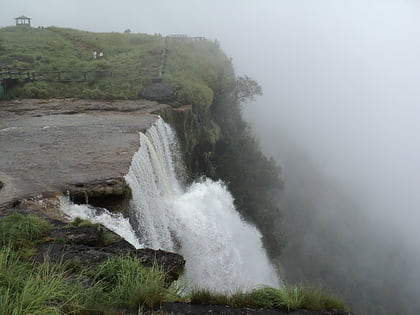 nohsngithiang falls czerapundzi
