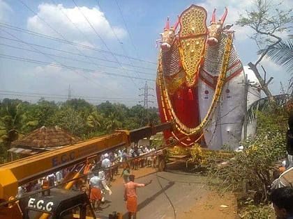 padanilam parabrahma temple distrito de pathanamthitta