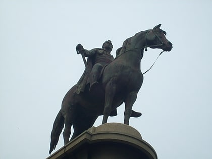 equestrian statue of thomas munro chennai