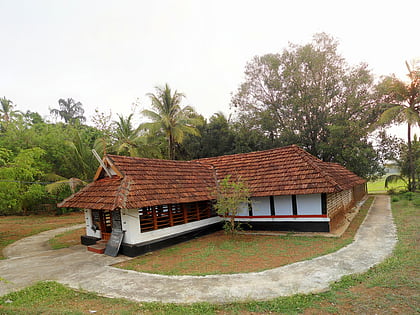 adat shiva temple distrito de thrissur