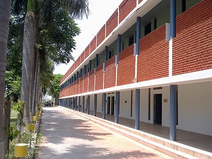 Guru Nanak National College