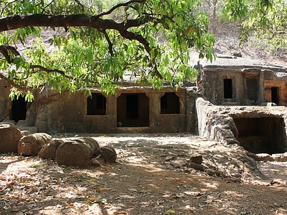 Panhalakaji Caves