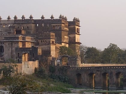 orchha fort complex