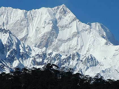 lodowiec zemu park narodowy khangchendzonga