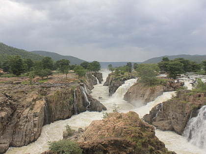 chutes de hogenakkal hogenakkal dharmapuri