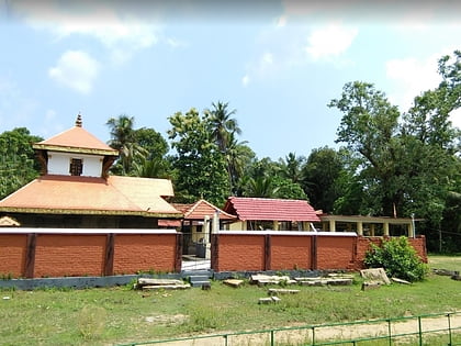 niranam thrikkapaleeswaram dakshinamurthy temple parumala