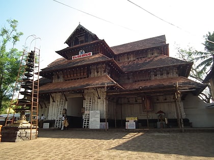 templo vadakkunnathan distrito de thrissur