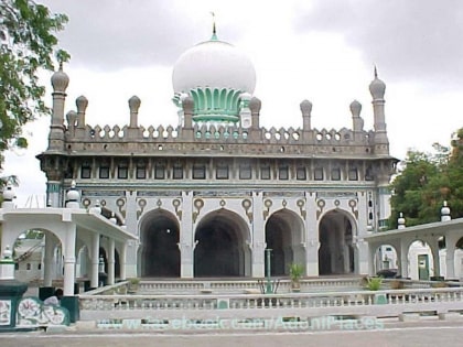 shahi jamia mosque