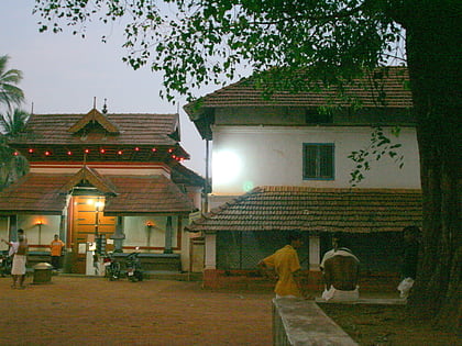 chakkamkulangara siva temple thrippunithura