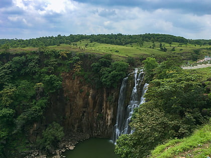 patalpani waterfall mhow