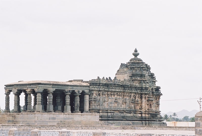 nanesvara temple lakkundi