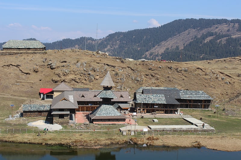 parashar temple prashar lake