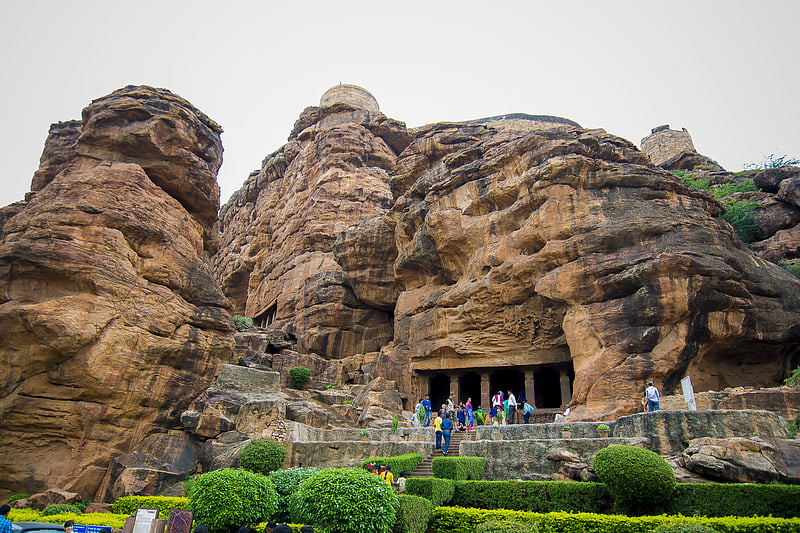 badami cave temples