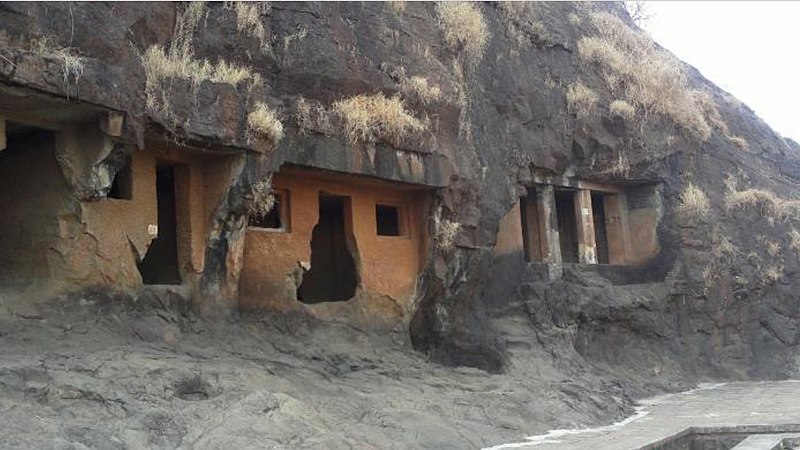 Gandharpale Caves