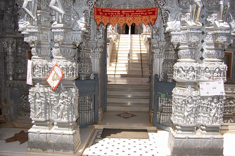 Shantinath Jain temple