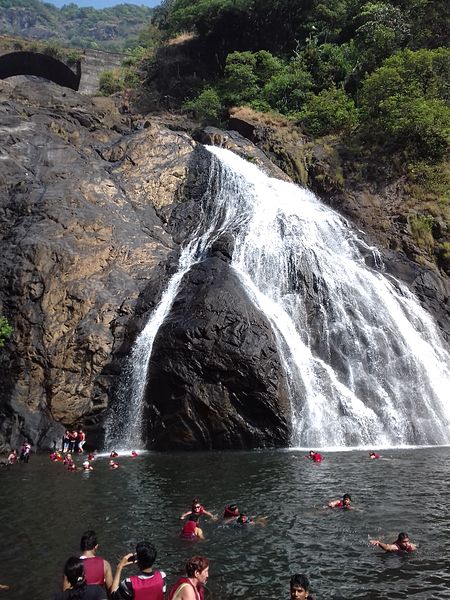 Dudhsagar-Wasserfälle