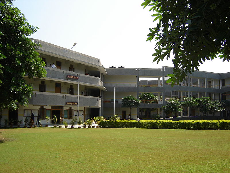 Sardar Vallabhbhai Patel Institute of Technology