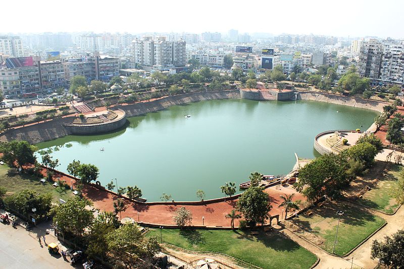 Vastrapur Lake