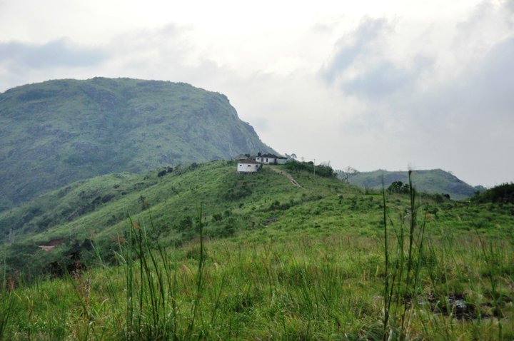 Ilaveezha Poonchira