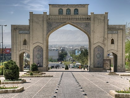 quran gate shiraz