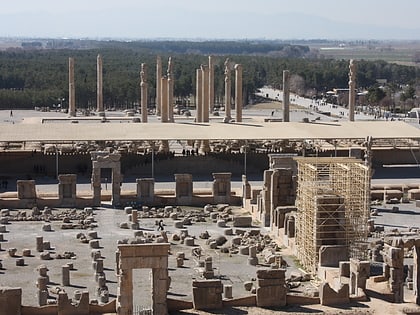 hall of 100 columns persepolis