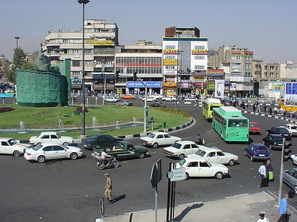 plaza de la revolucion teheran
