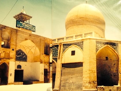 schahschahan mausoleum isfahan