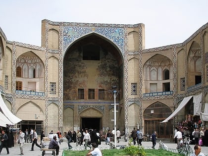 qeysarie gate isfahan