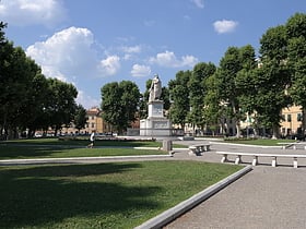 piazza martiri della liberta piza