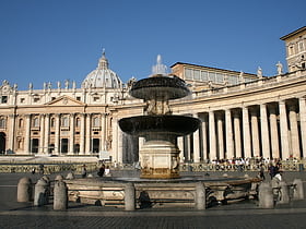 fountains of st peters square rom