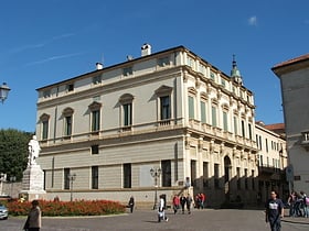 Palais Thiene Bonin Longare