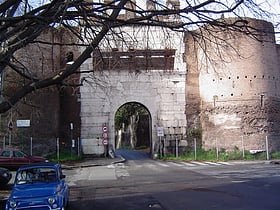 Porta Latina